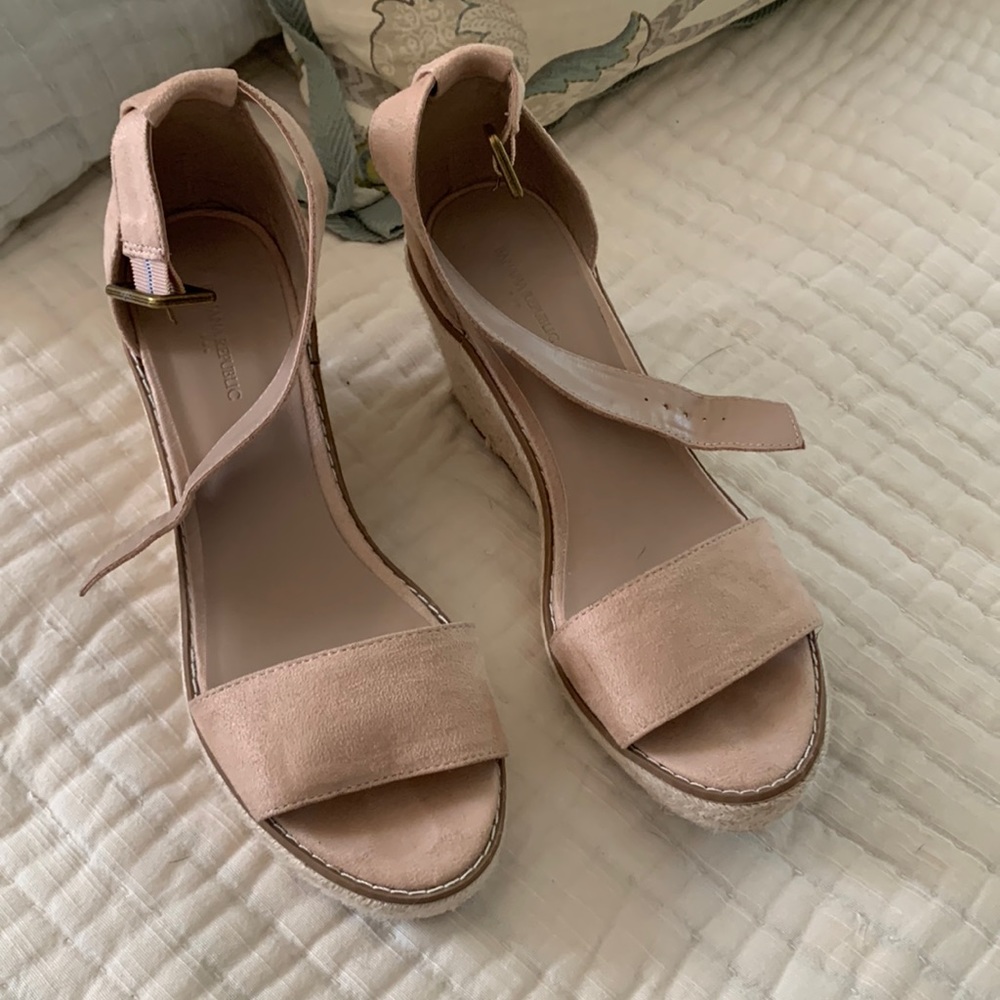 Like New Banana Republic Suede Wedge Heels